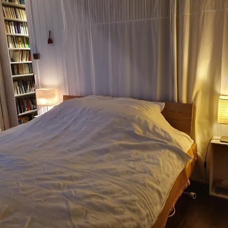 A Room With A View - Maisonnette Dans Bourg Medieval Au Bord Du Lac Leman Yvoire Exterior foto